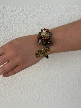 Handmade Brass Wire Wrapped Flower Cuff Bracelet Boho Mother of Pearl Cluster